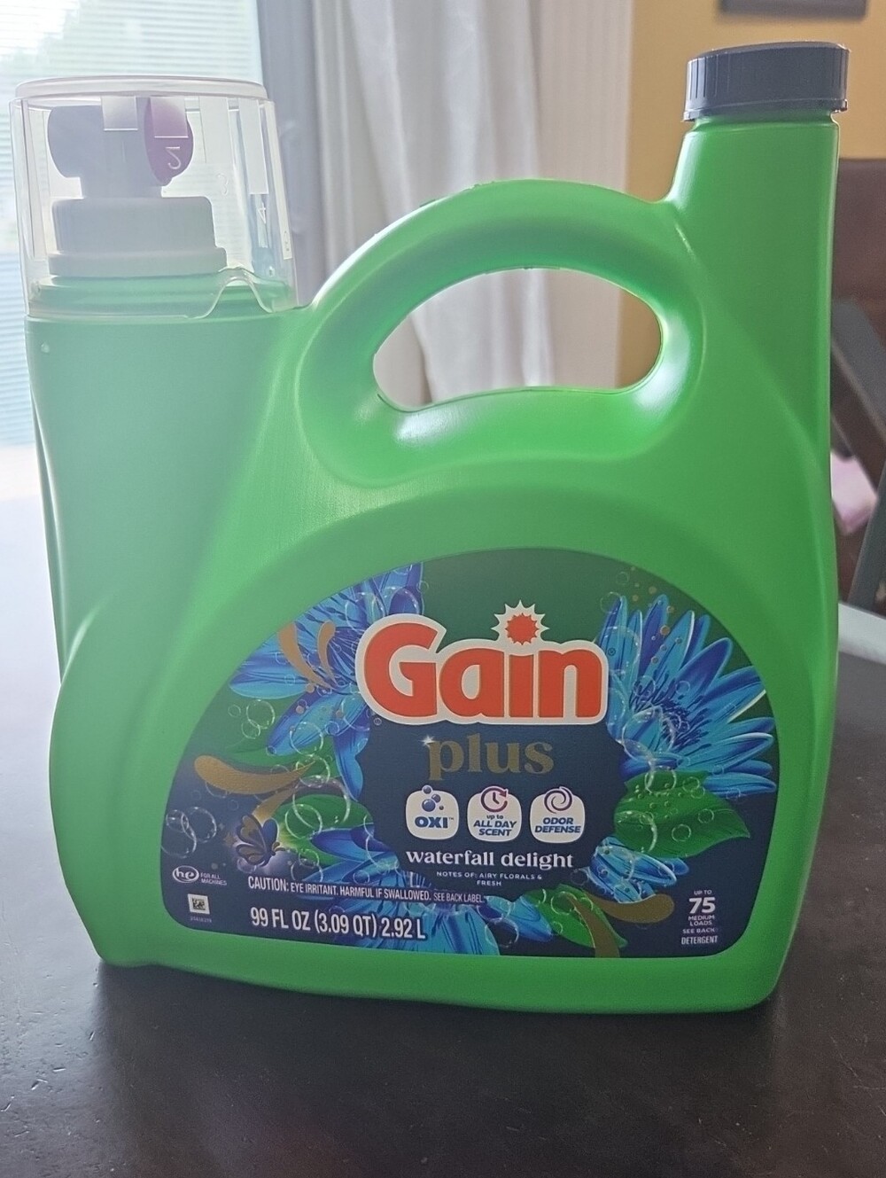 Plus Waterfall Delight Liquid Detergent - Bright Green